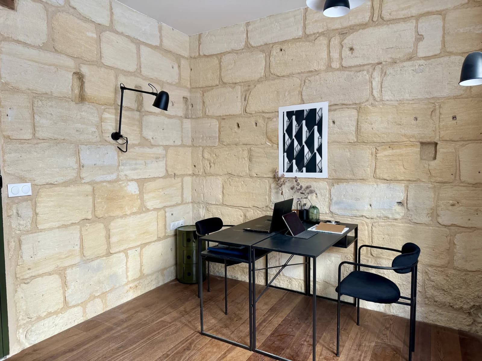 Space Downtown - Workspace for 2 to 5 people - 2