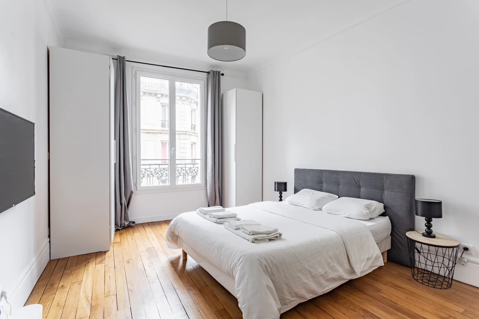 Chambre dans Grand appartement au design épuré et minimaliste - 1