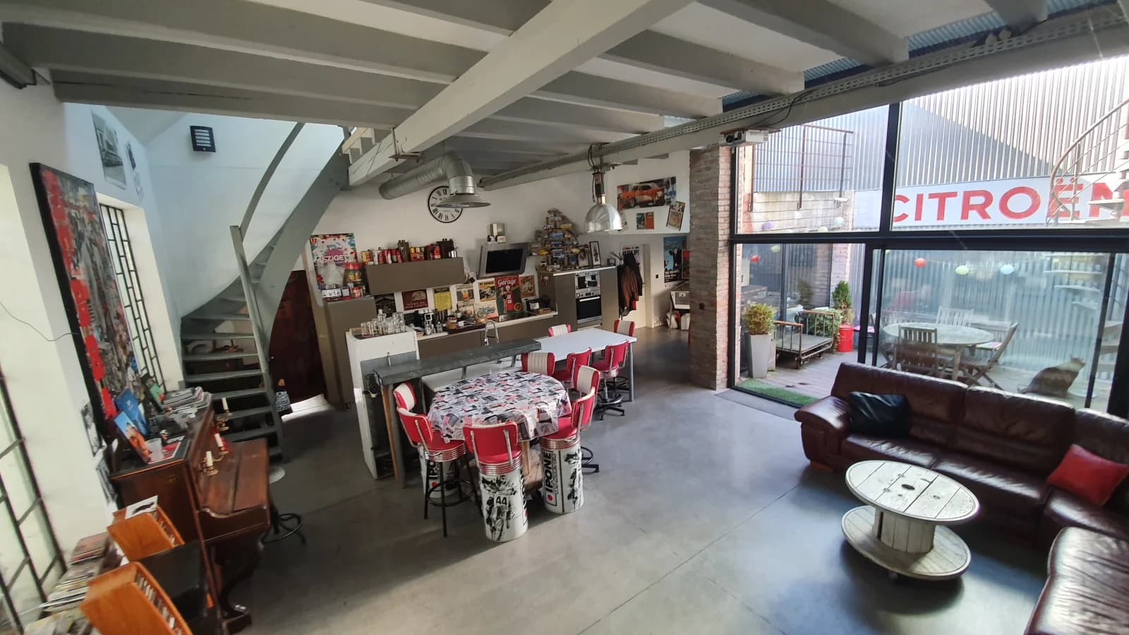 Salle de réunion dans Ancien garage transformé en un loft au style unique - 1