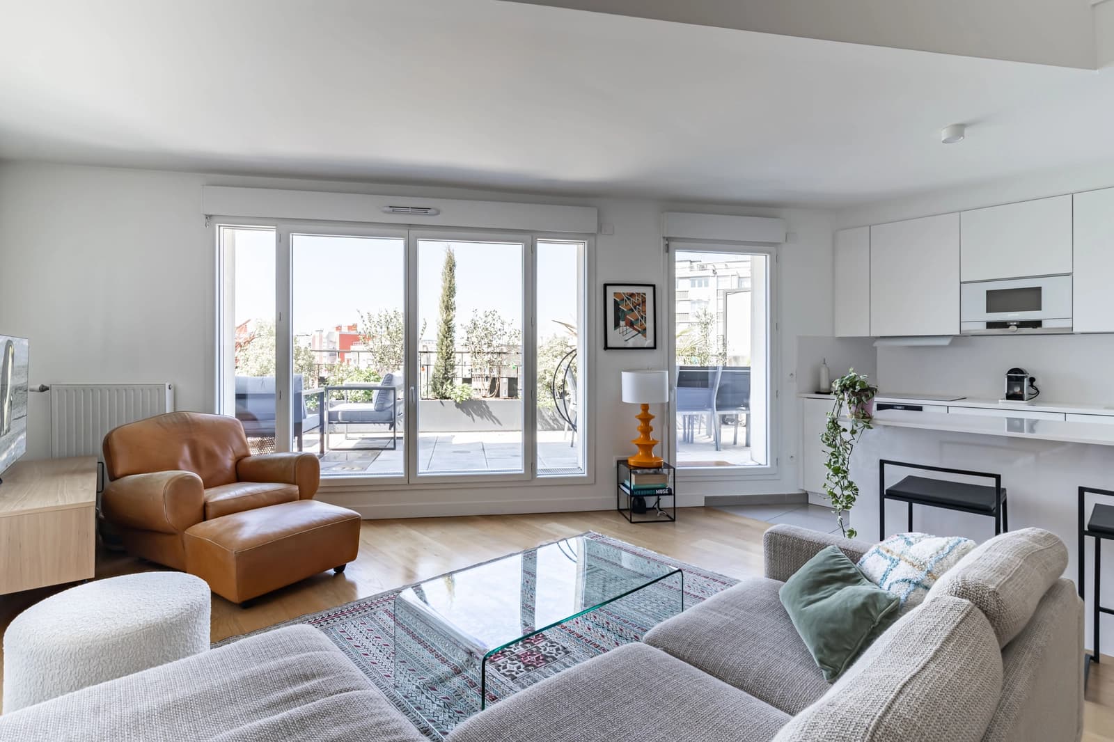 Living room in Light-filled duplex with large terrace - 1