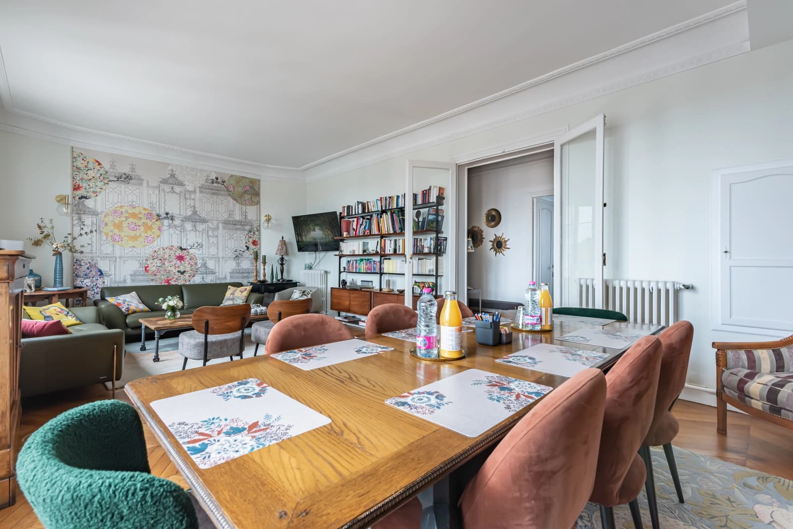Salle de réunion dans Appartement haussmannien à Enghien les Bains - 1