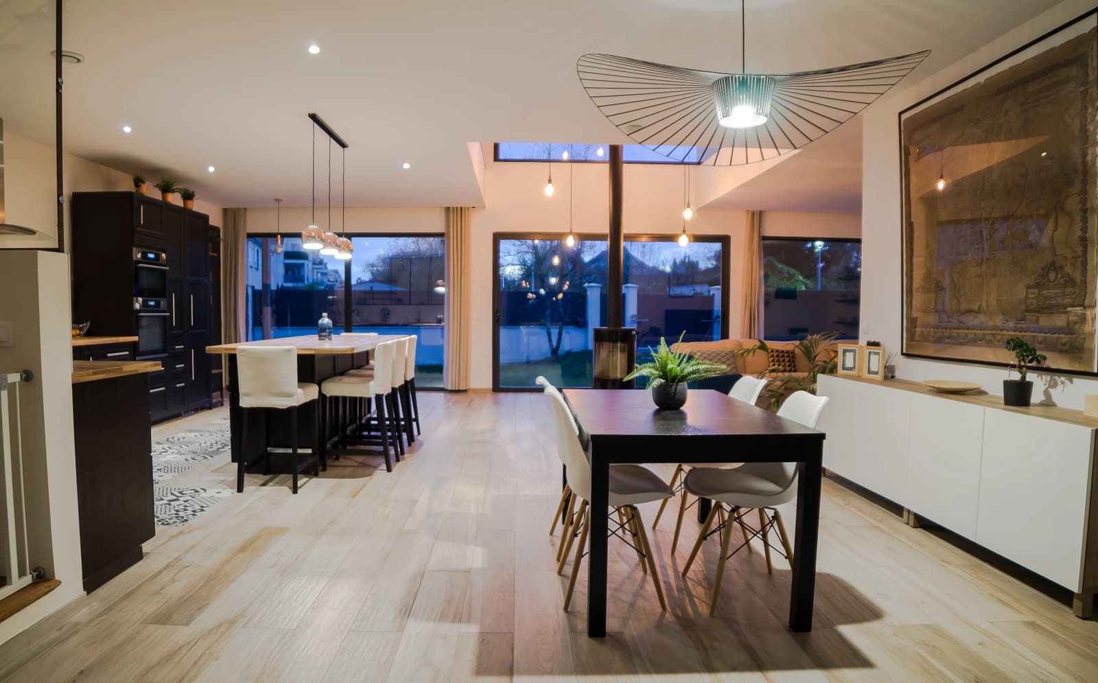 Meeting room in Modern villa in a bucolic setting - 1