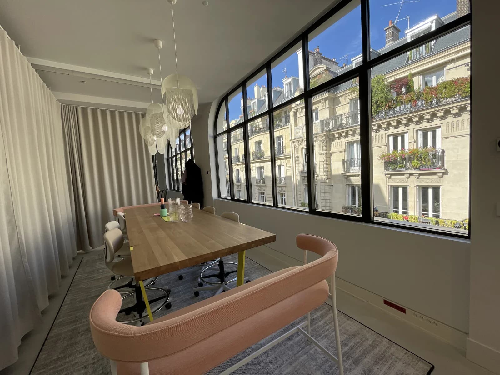 Space Espace de présentation avec showroom et toit-terrasse - 3