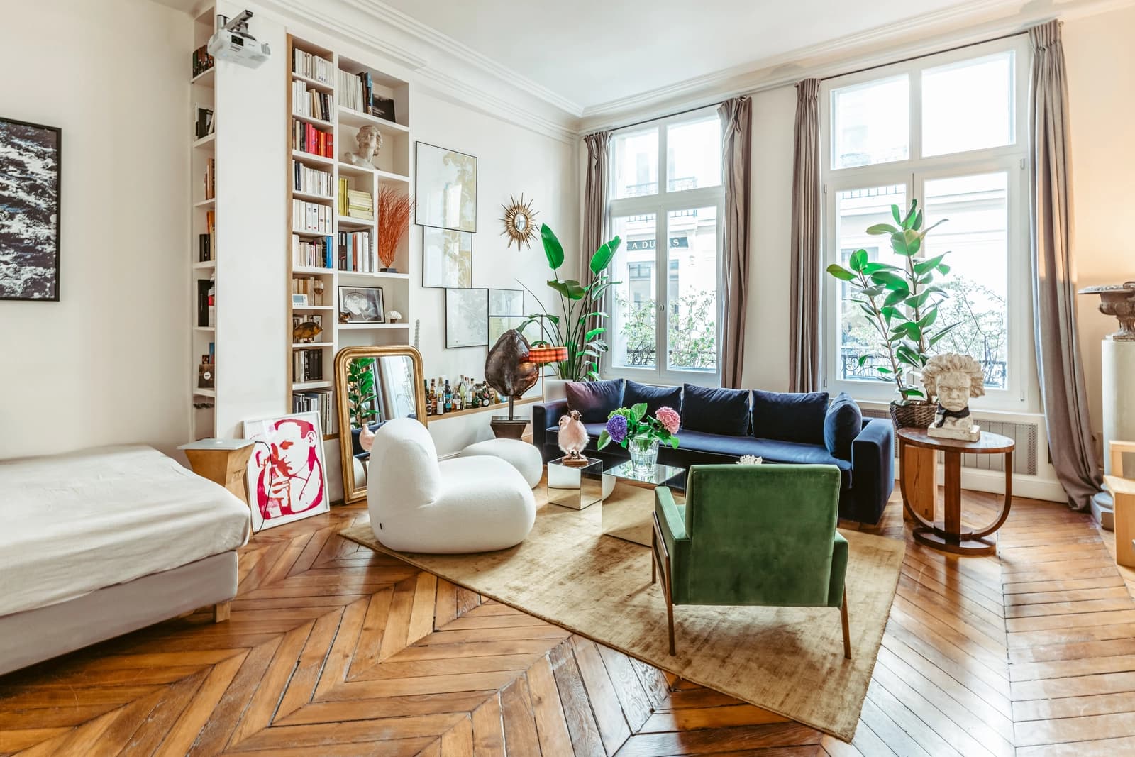Salon dans Bel espace de 112m² entre Bourse et Palais Royal - 0