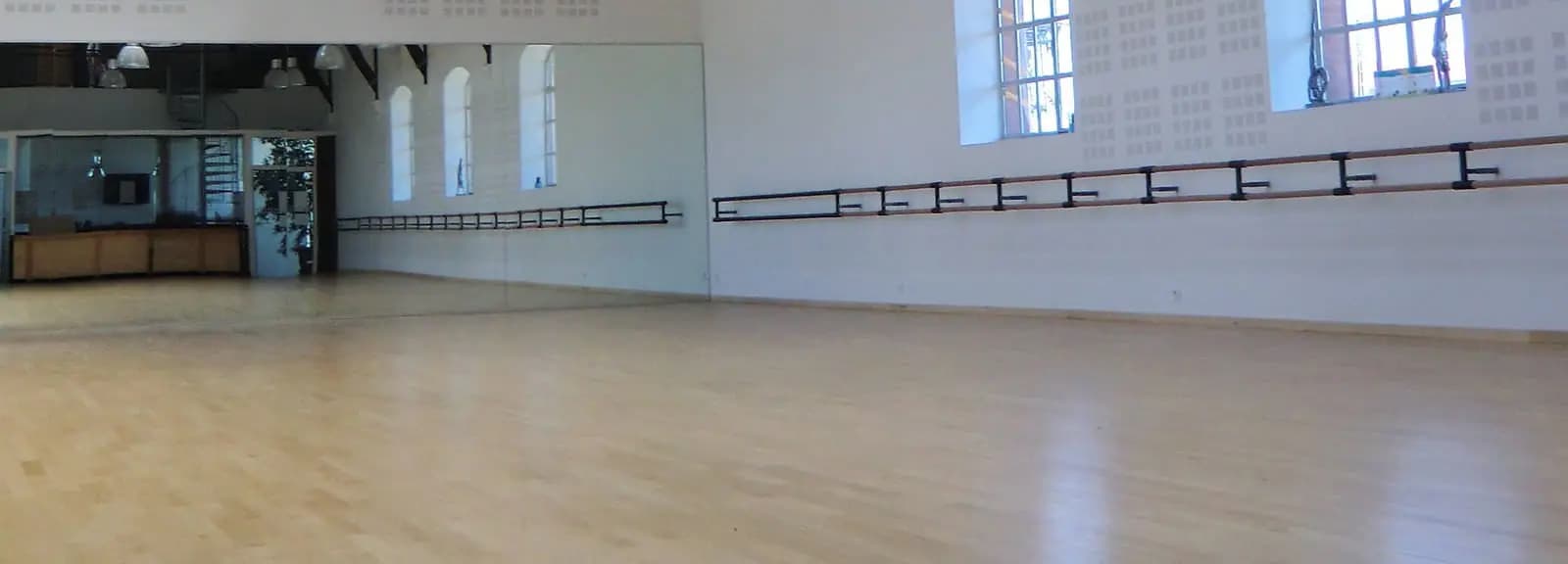 Salon dans Studio de danse lumineux et atypique, idéal tournages - 1