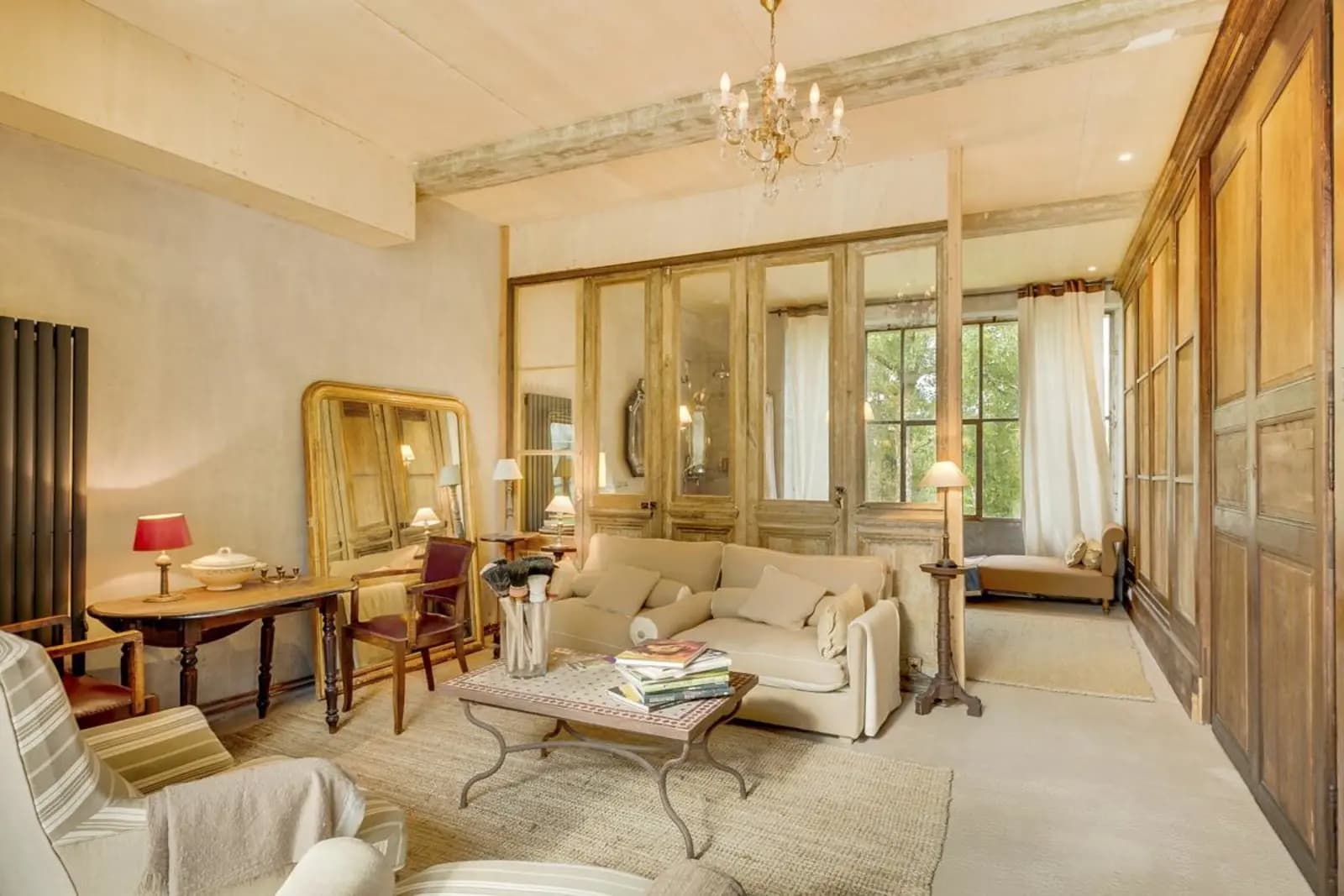 Salon dans Manoir d'exception et son hameau privé, un lieu unique - 1