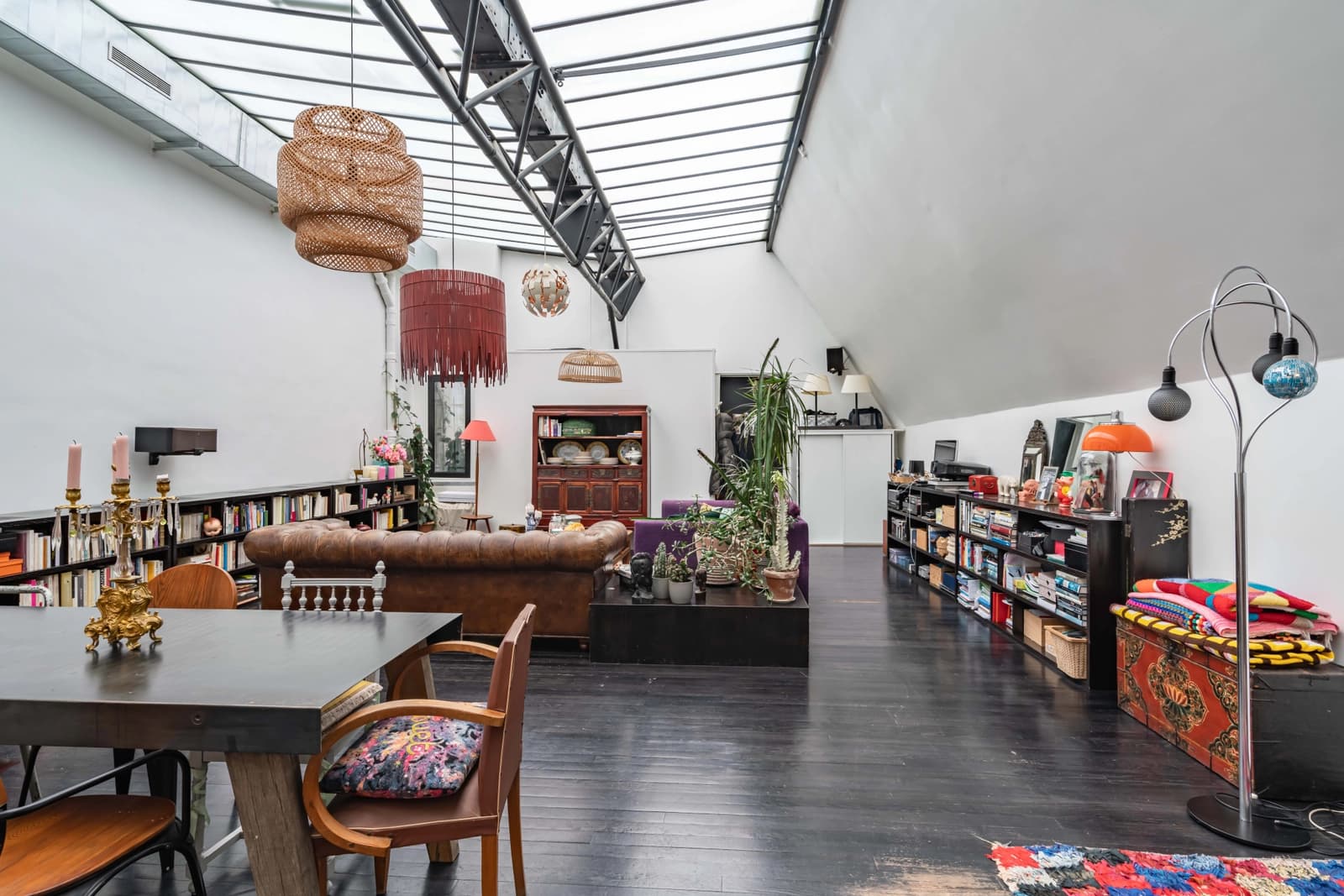 Meeting room in Loft in the heart of Montmartre in a wooded courtyard - 1