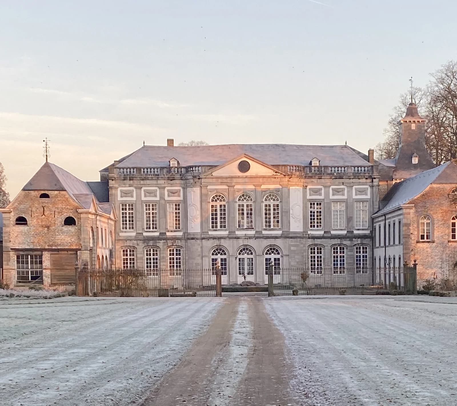 Château de Hasselbrouck: un joyau flamand féerique
