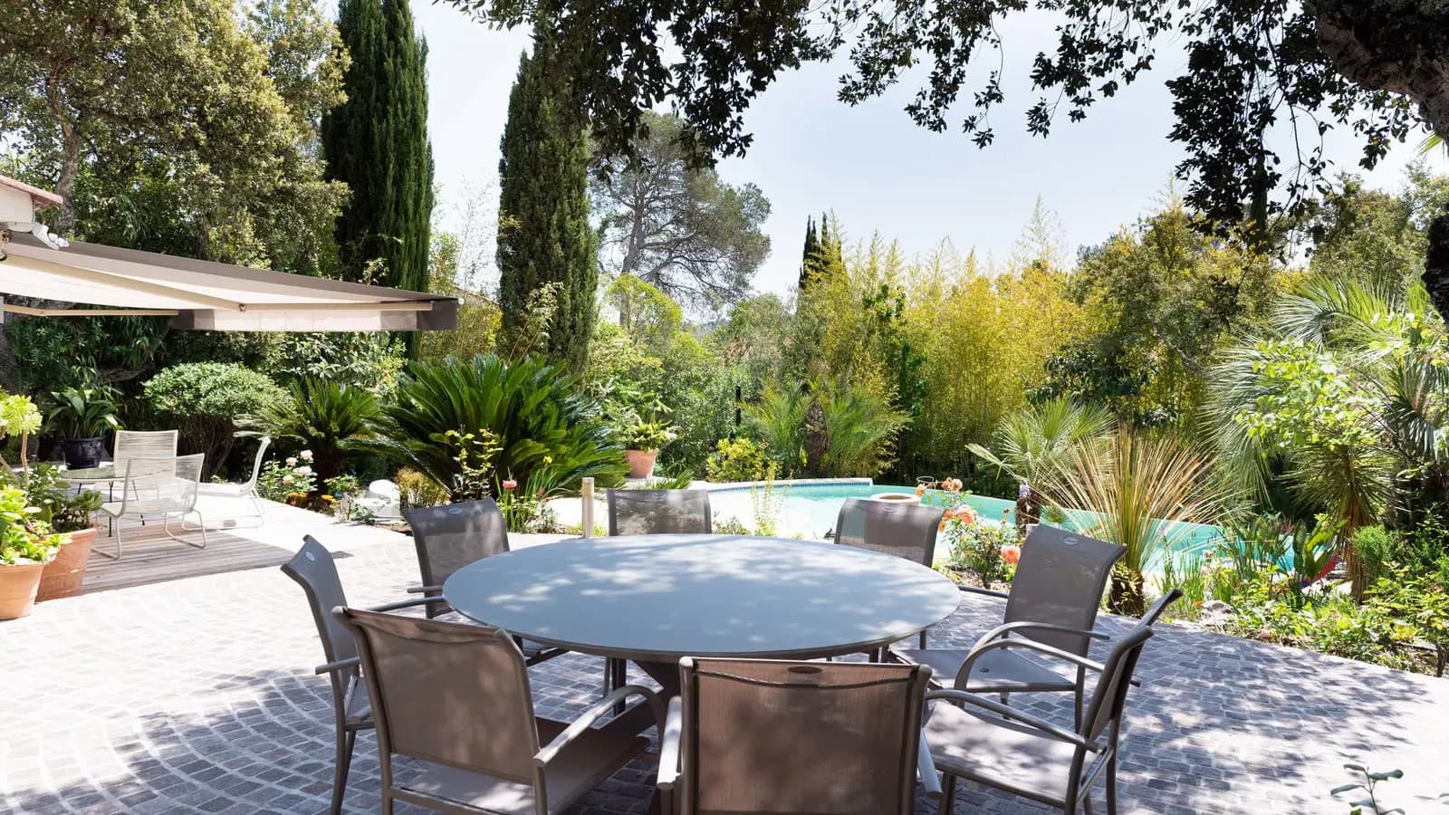 Salle de réunion dans La Villa de Saint-Raphaël: une adresse de prestige - 1