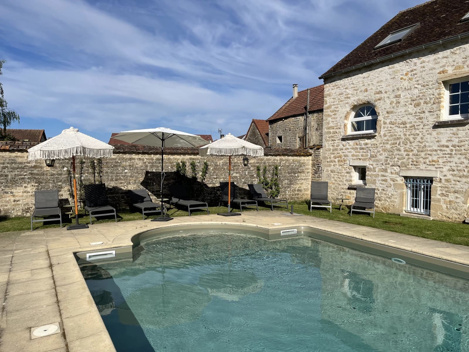 Meeting room in Charming house with swimming pool - 1