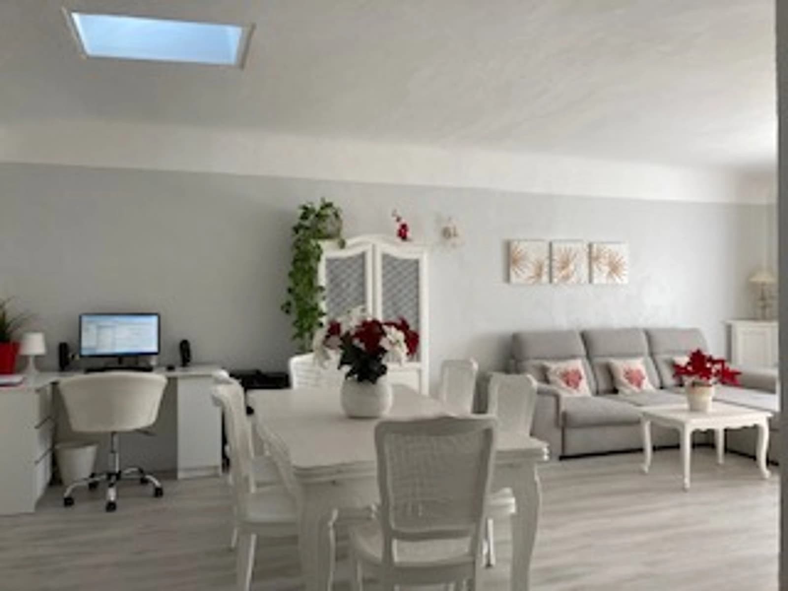 Salle de réunion dans Demeure de charme agrémentée d'un jardin verdoyant - 1