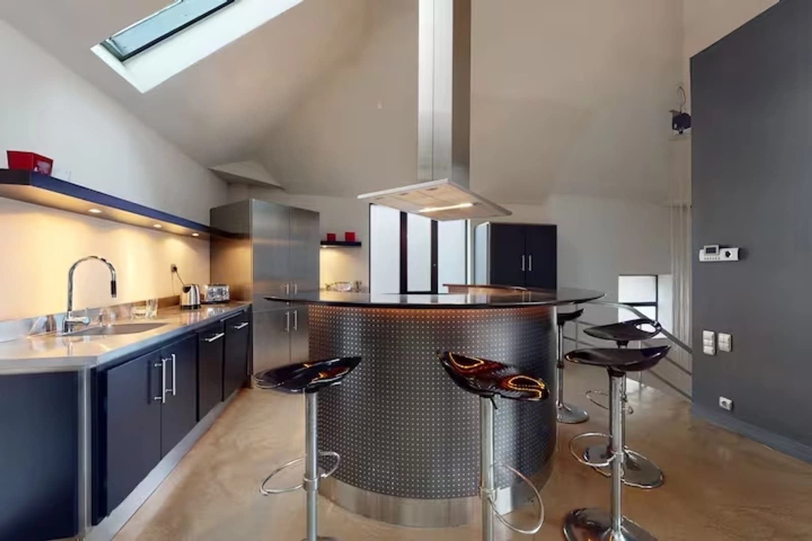 Cuisine dans Triplex de luxe avec piscine privée, un cadre exclusif - 1