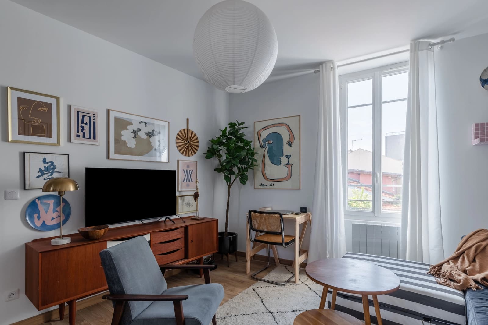 Salon dans Appartement Art/Boxe: un lieu de caractère sportif - 1