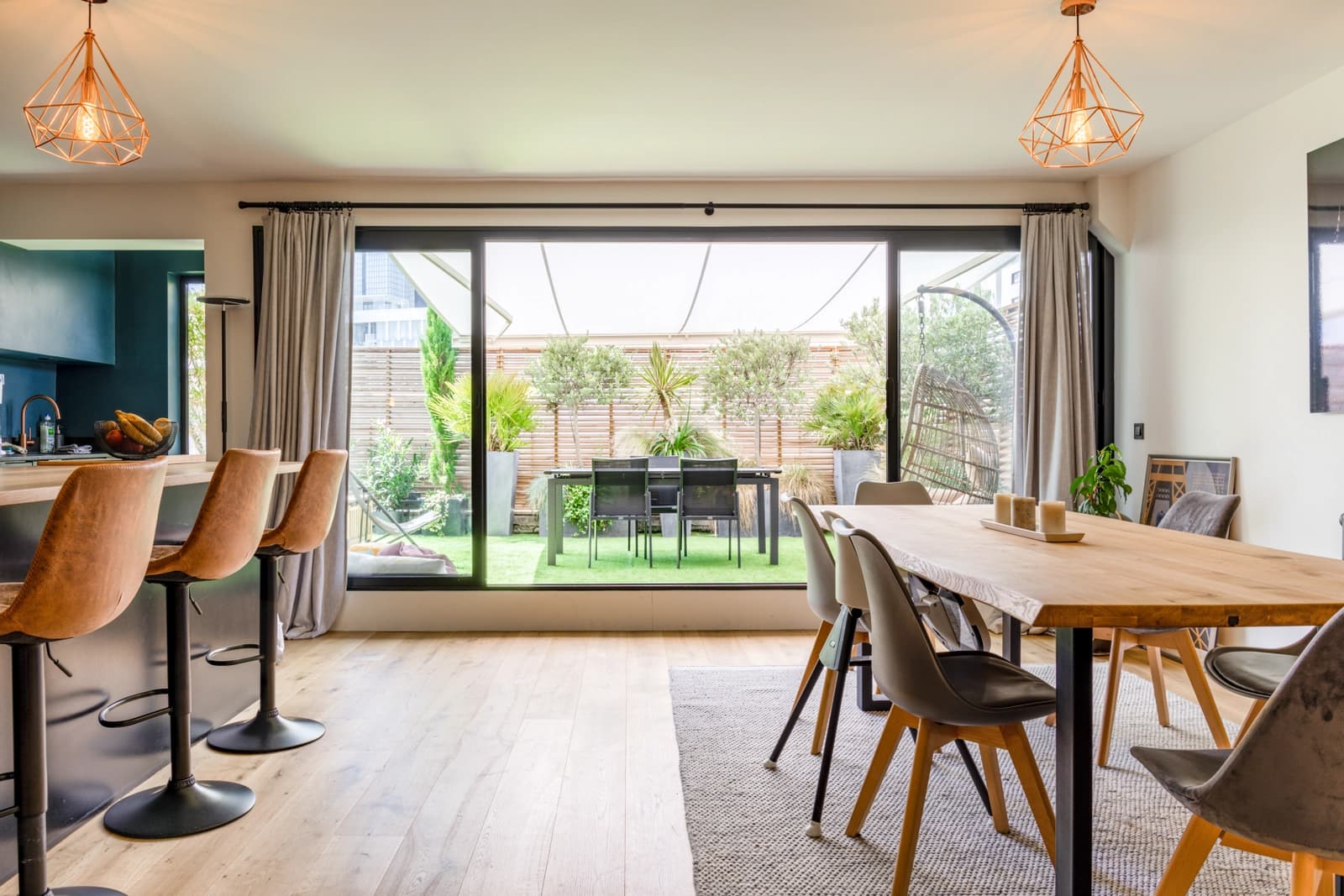 Salle de réunion dans Duplex avec terrasse et son rooftop privatif - 1