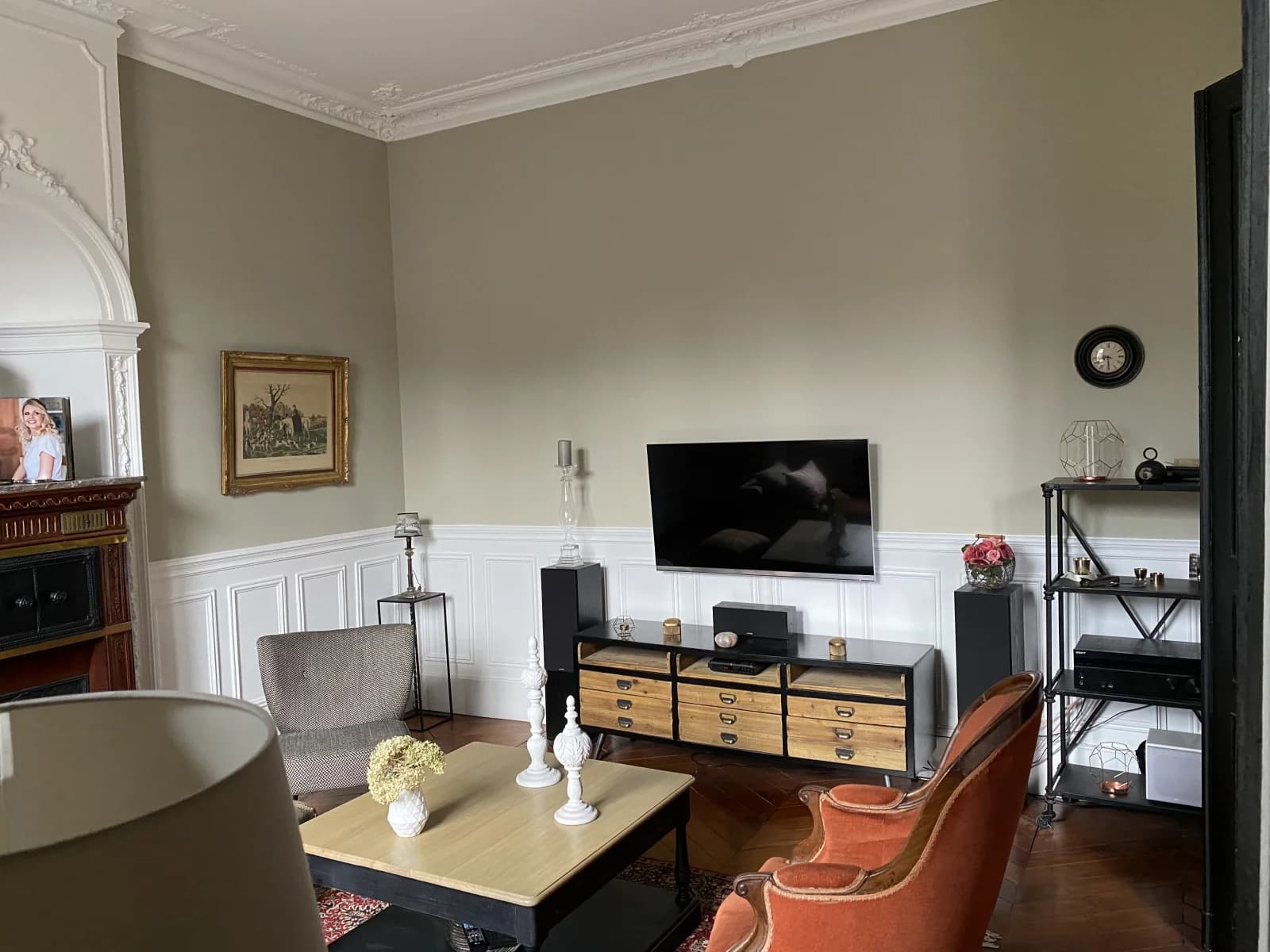 Living room in Napoleonic house built in 1820, 25 minutes from East Paris - 1