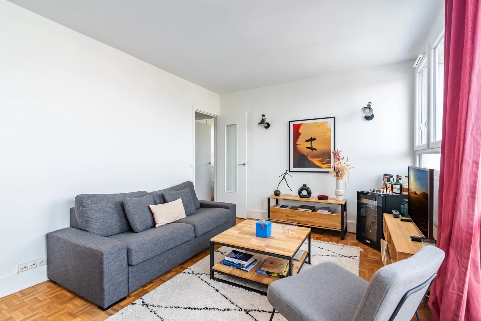 Espace Appartement avec une terrasse offrant une vue dégagée - 3