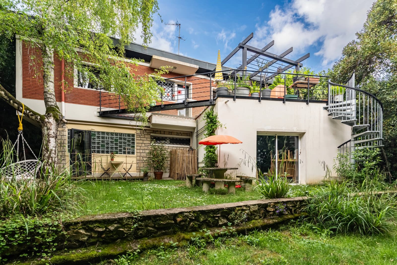 Espace Maison d'architecte 70s au milieu des bambous - 0