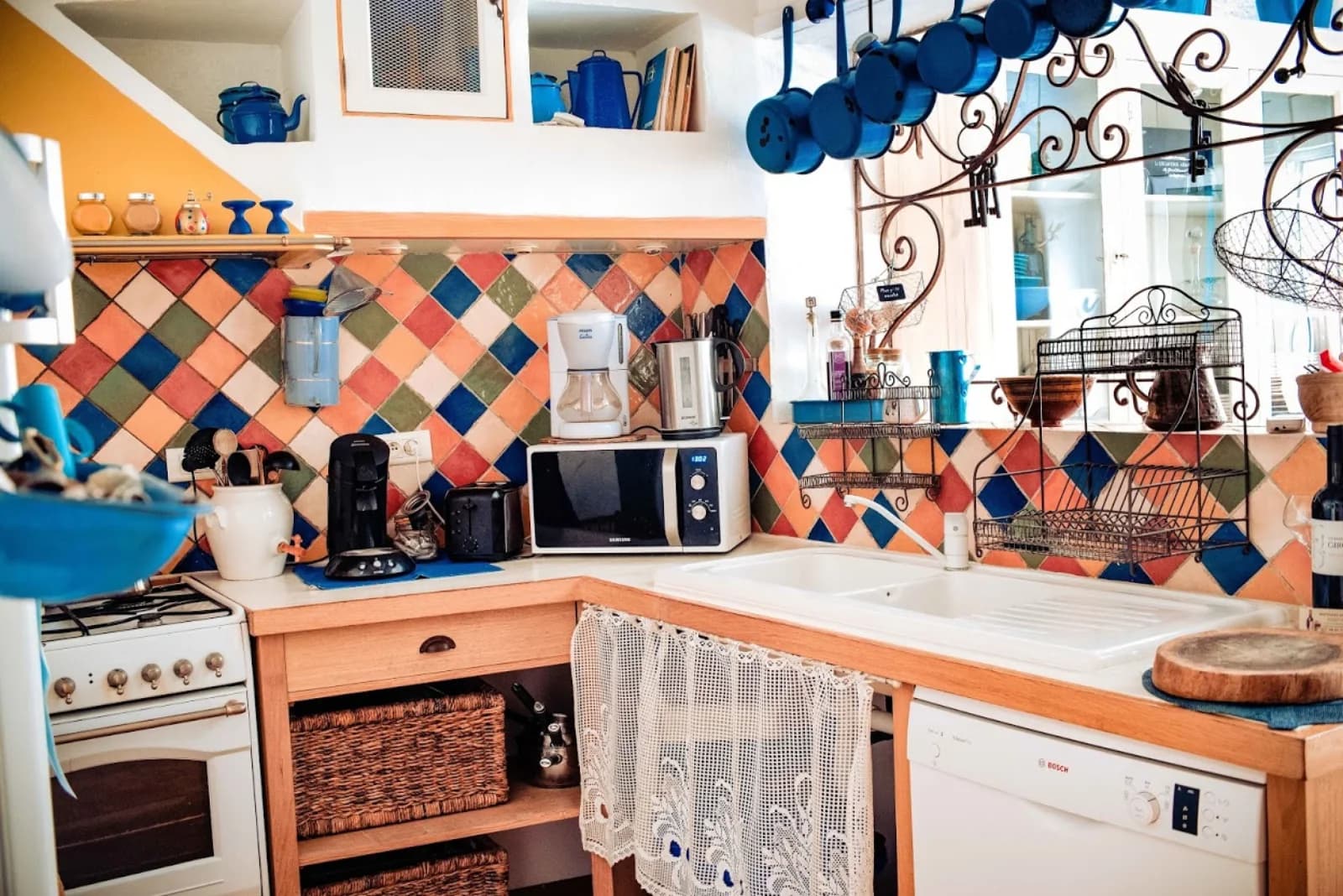 Cuisine dans Maison provençale authentique au pied du majestueux Luberon - 1