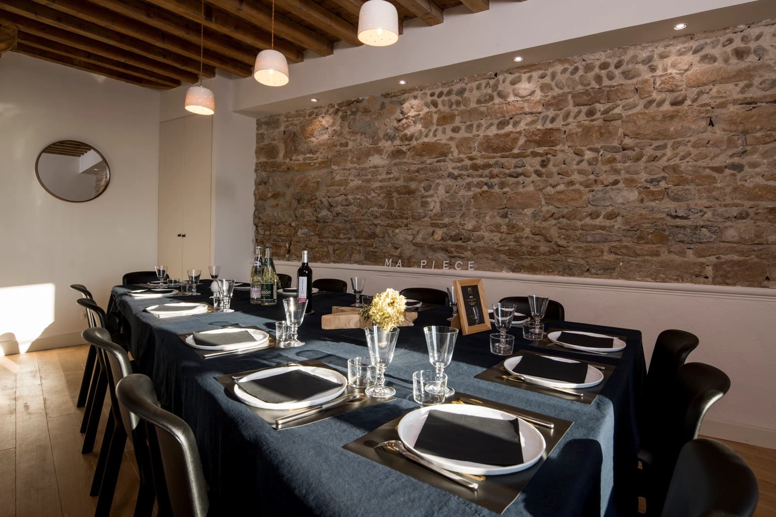 Salle de réunion dans Villa d'exception sur les hauteurs avec vue sur Lyon - 1