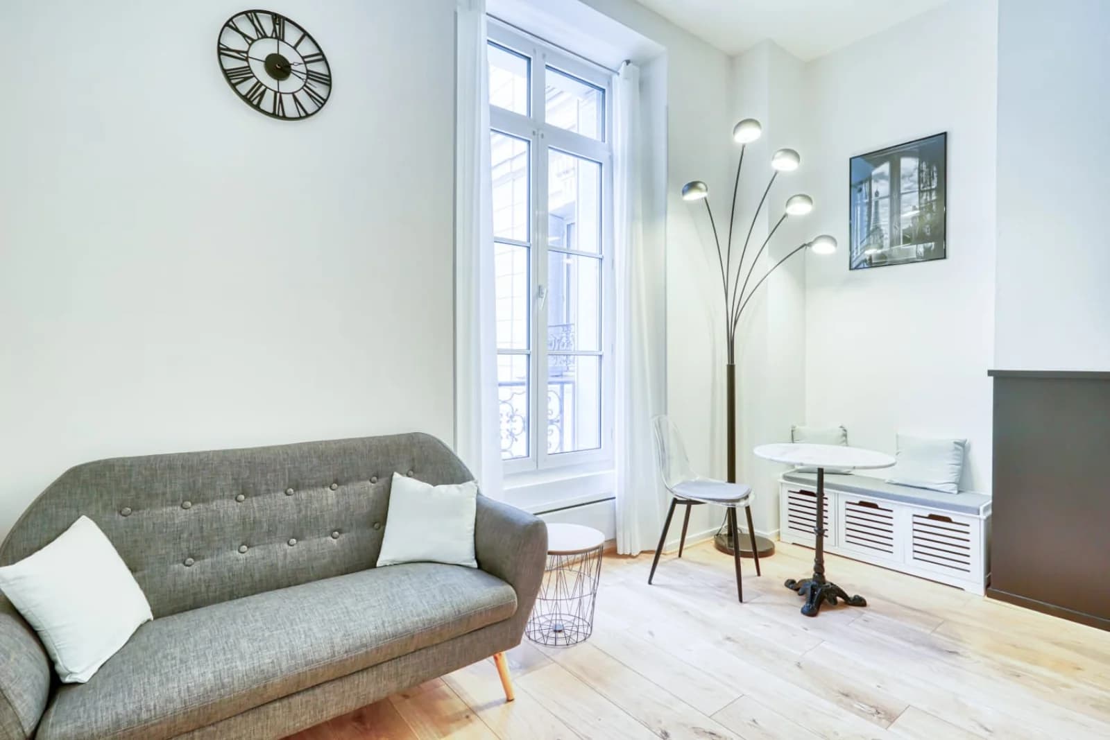 Studio Reine Blanche: écrin de clarté au coeur de Paris