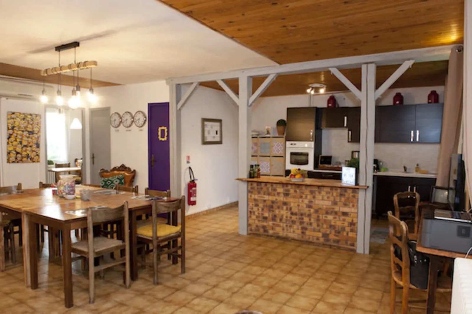 Meeting room in L'Appart, the village coworking center - 1
