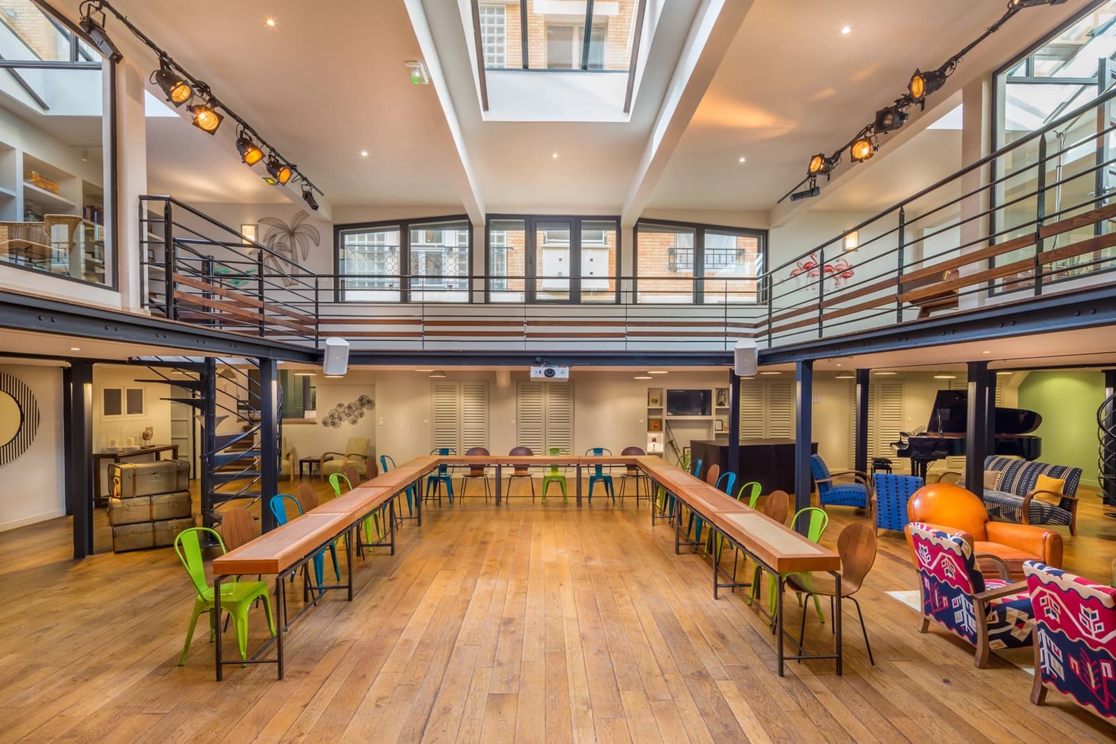 Meeting room in Unique and atypical 600m² loft in Paris - 0
