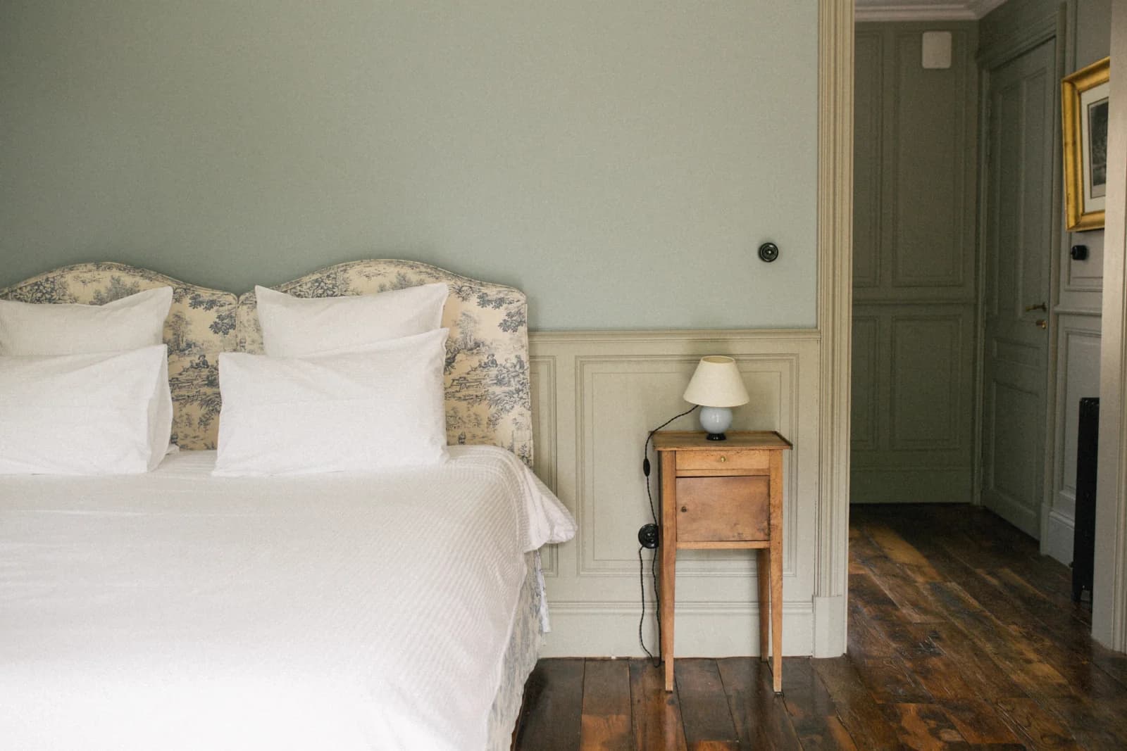 Bedroom in A 1738 mansion in the heart of Étretat - 1