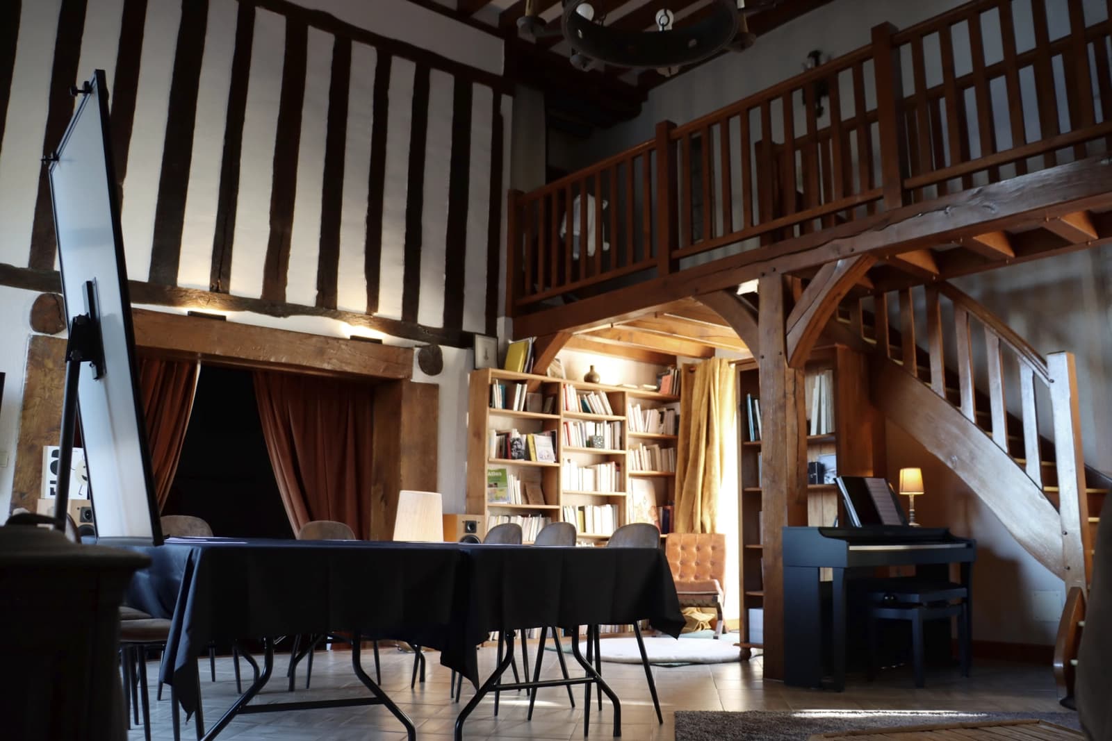 Space Between town and country, with music? - 1