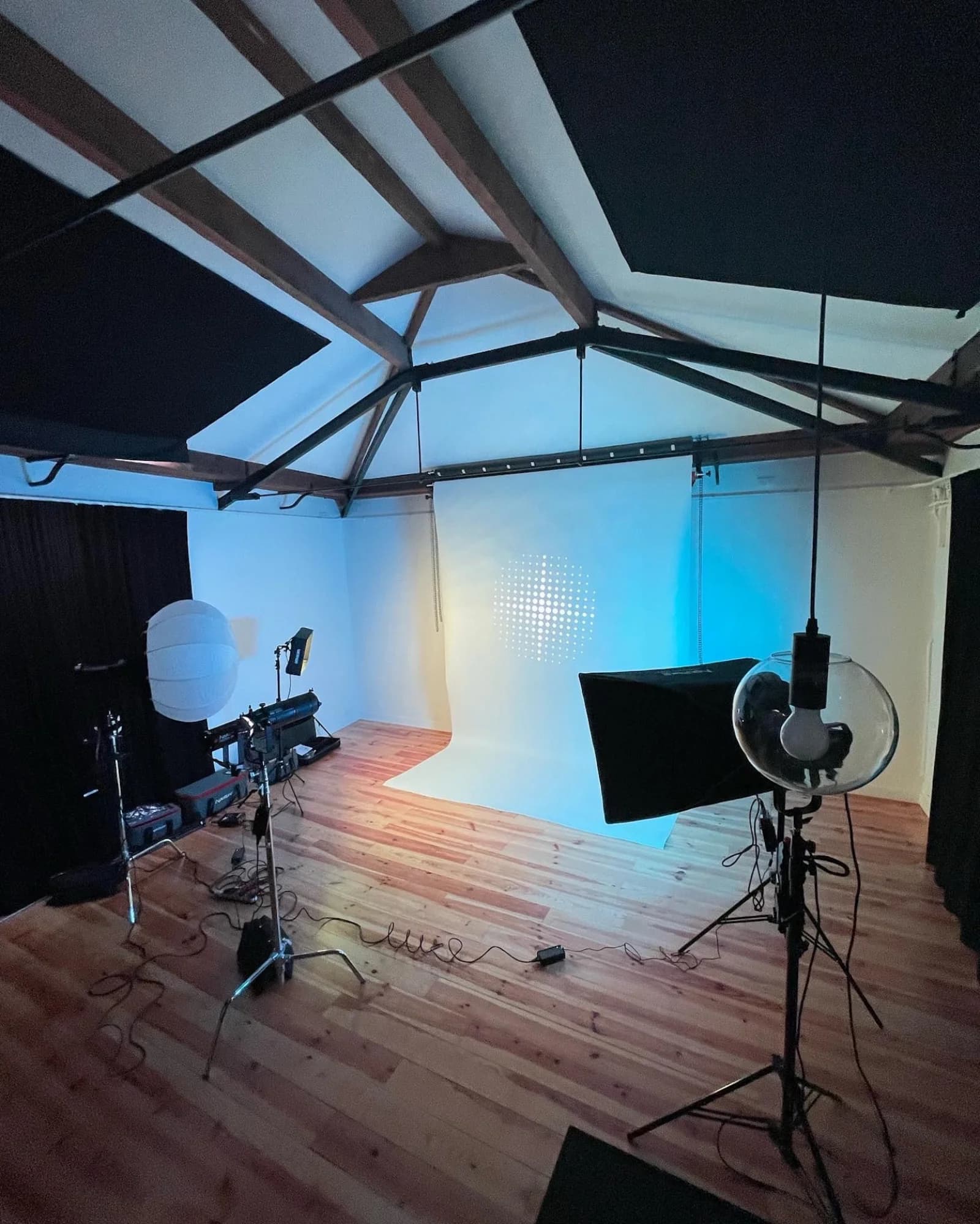 Salon dans Studio photo et vidéo professionnel en plein Paris - 1