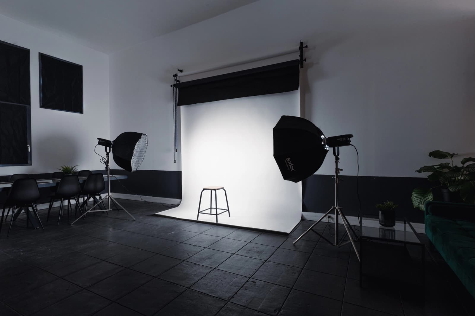 Salon dans Studio photo moderne et entièrement équipé - 1