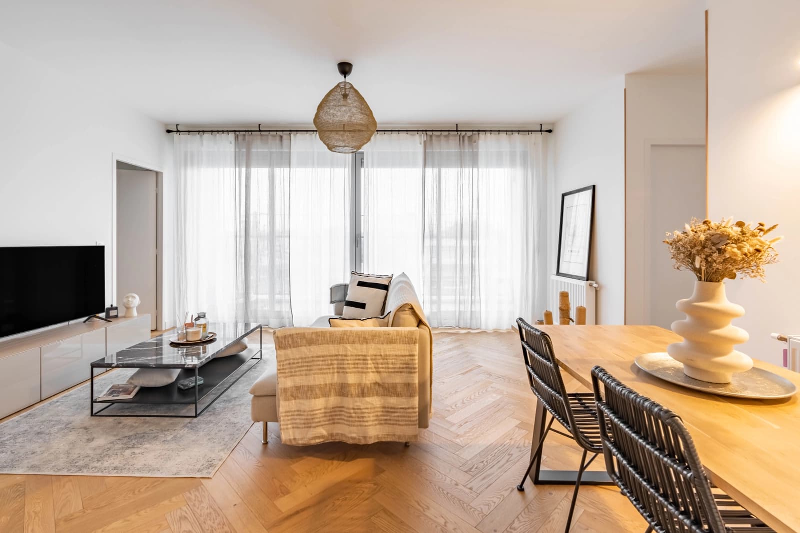 Espace Logement douillet baigné d'une lumière apaisante - 3