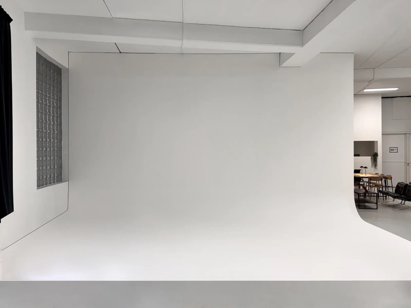 Space Studio 200m2 in the 11th arrondissement - 0