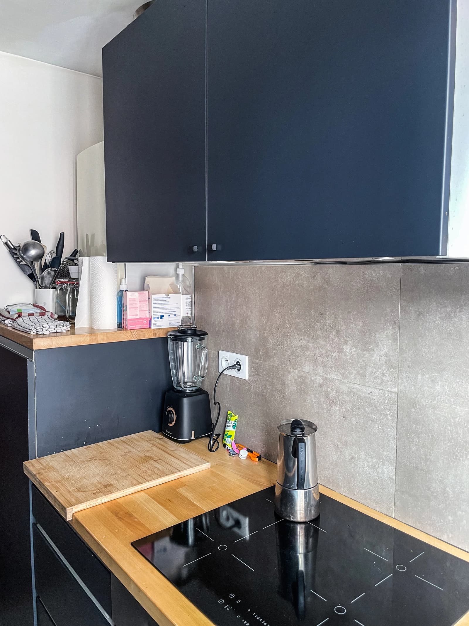 Kitchen in Loft with terrace in the heart of the flea market! - 1