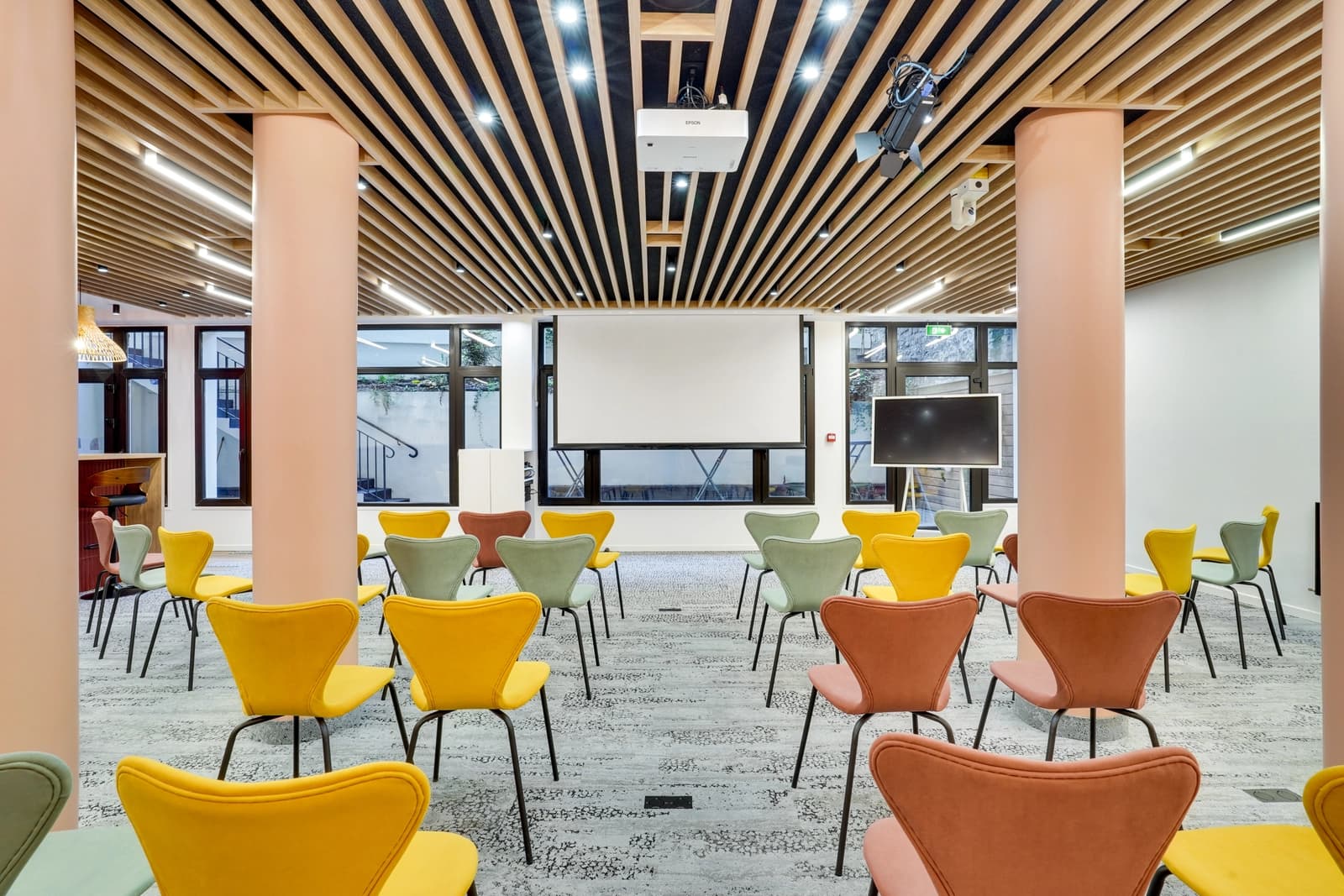 Meeting room in Pure Life - 0