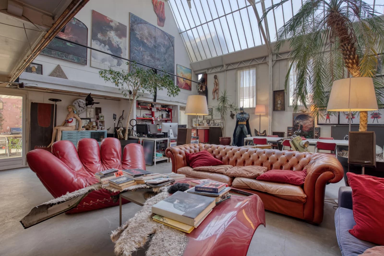 Salon dans Loft atypique: salon 100m², hauteur sous plafond 9m! - 1