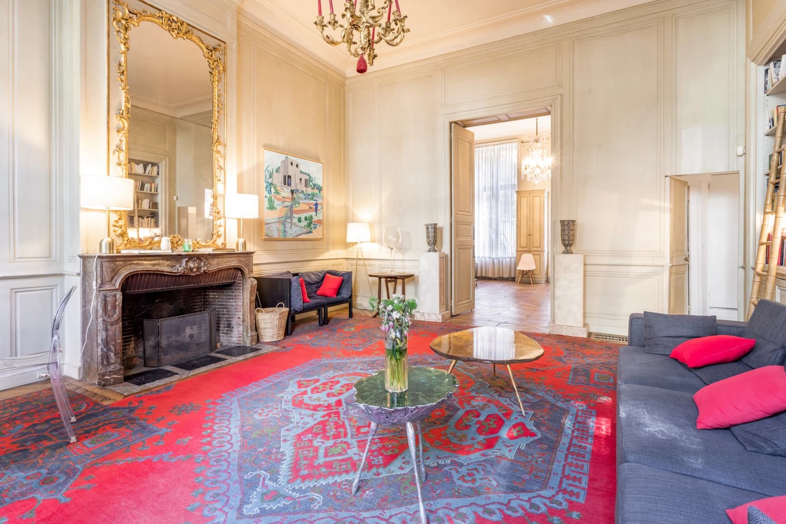Salon dans Hôtel particulier atypique au charme confidentiel - 1