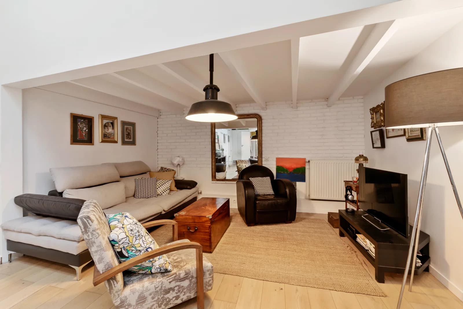 Salon dans Loft lumineux et calme, une oasis tout près de Paris - 1