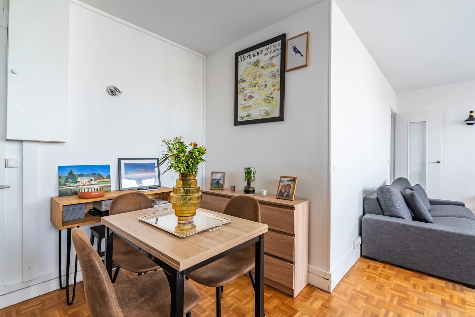 Espace Appartement avec une terrasse offrant une vue dégagée - 2