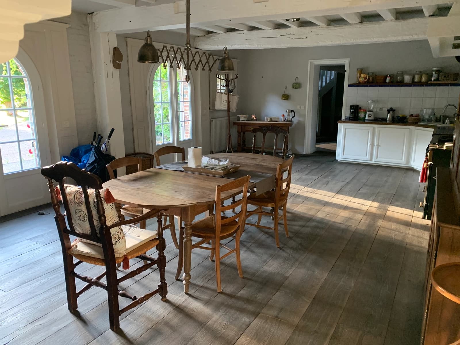 Salle de réunion dans Domaine enchanteur entouré d'une nature luxuriante - 1