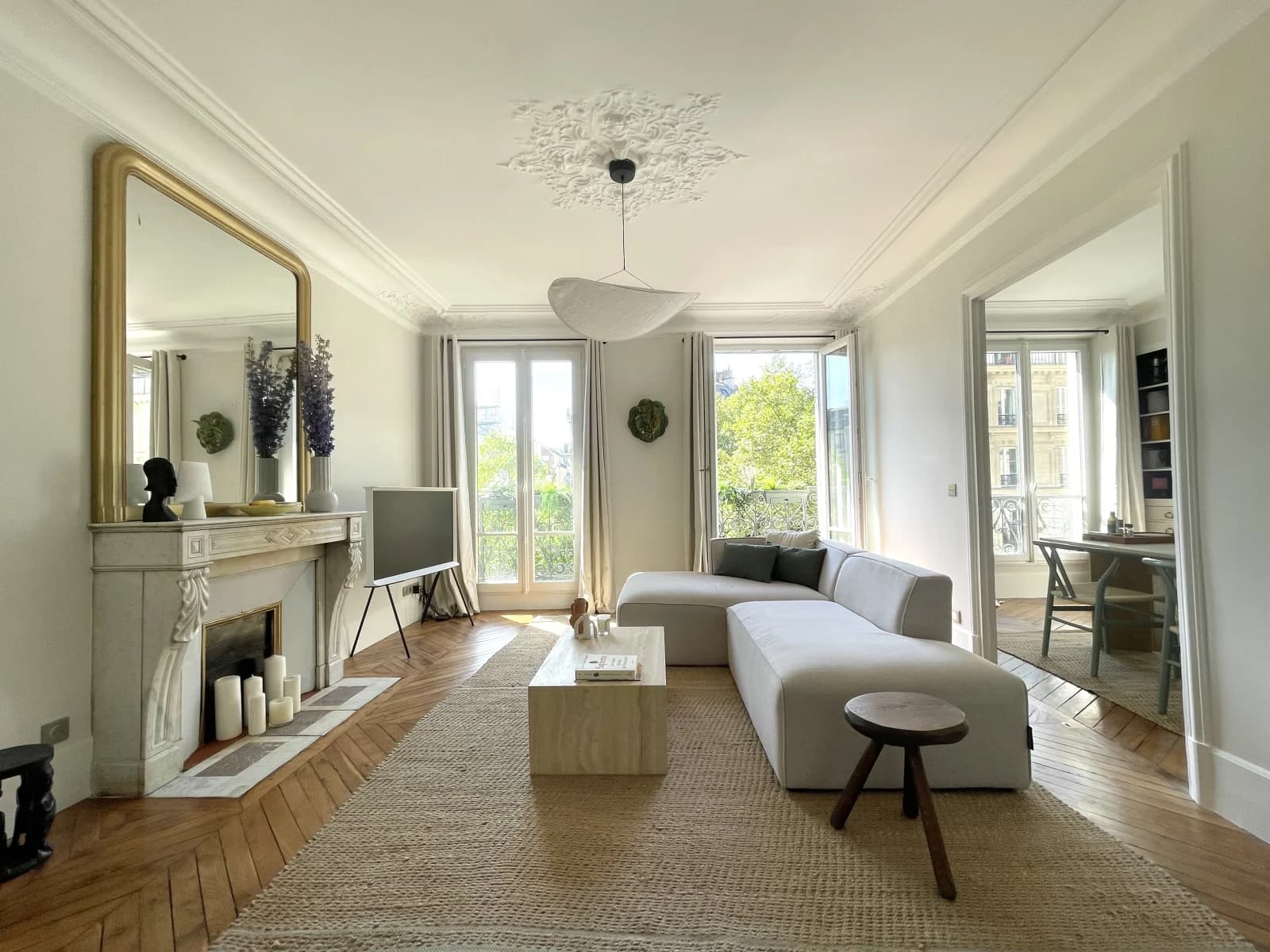 Bel appartement style Haussmanien alliant modernité et cachet de l'ancien