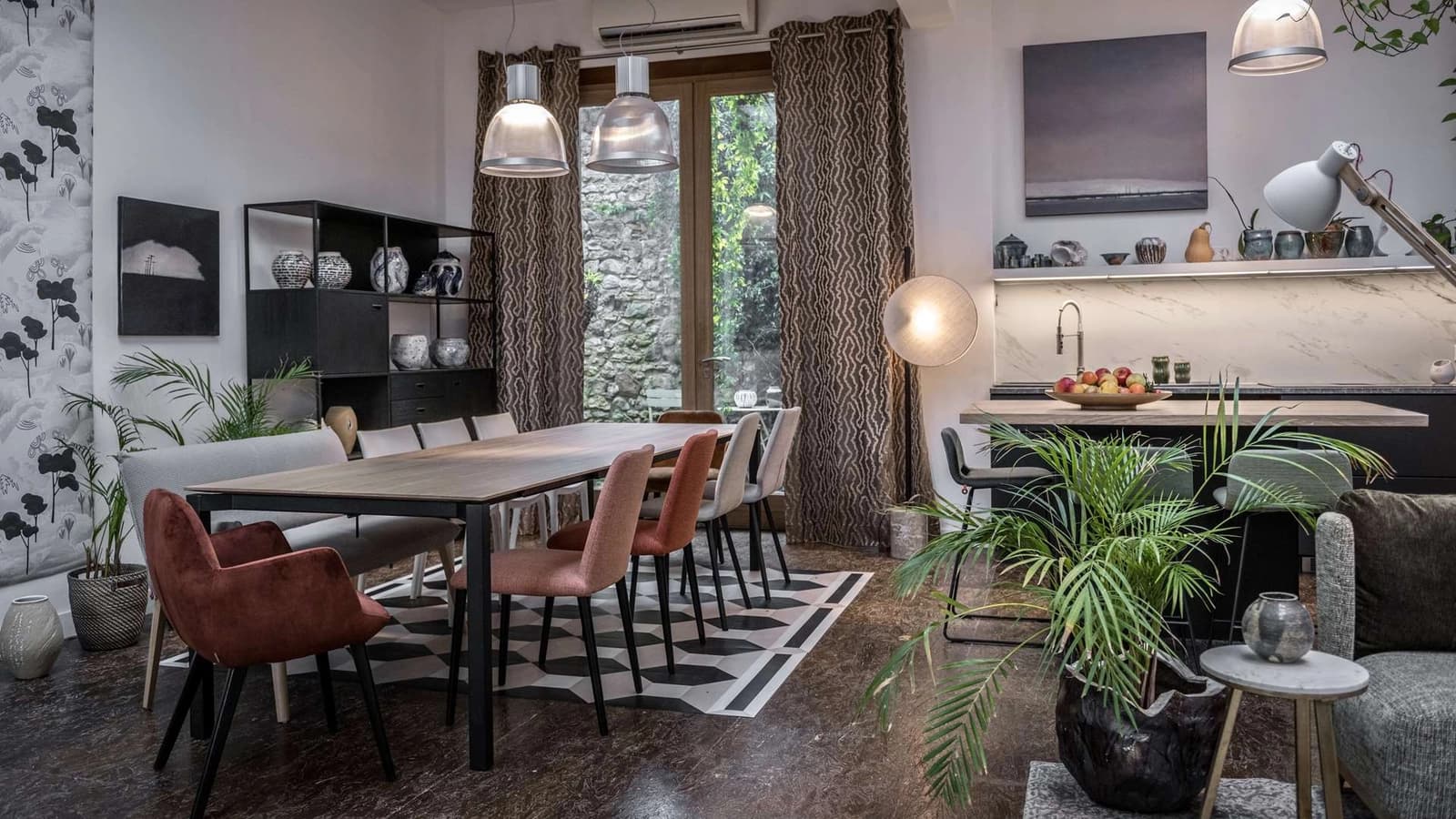Espace loft unique au sein d'un hôtel particulier ancien