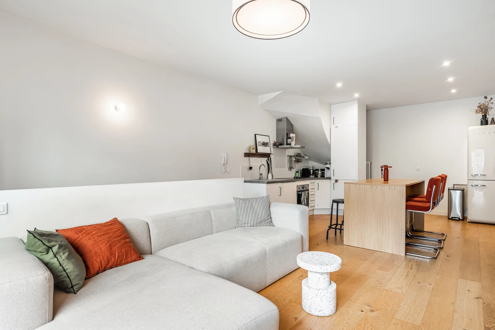 Espace Maison avec terrasse au cœur des puces - 2