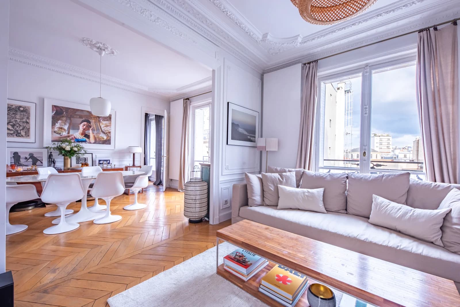 Appartement Haussmannien 110m2 au 4ème étage. Métro Argentine