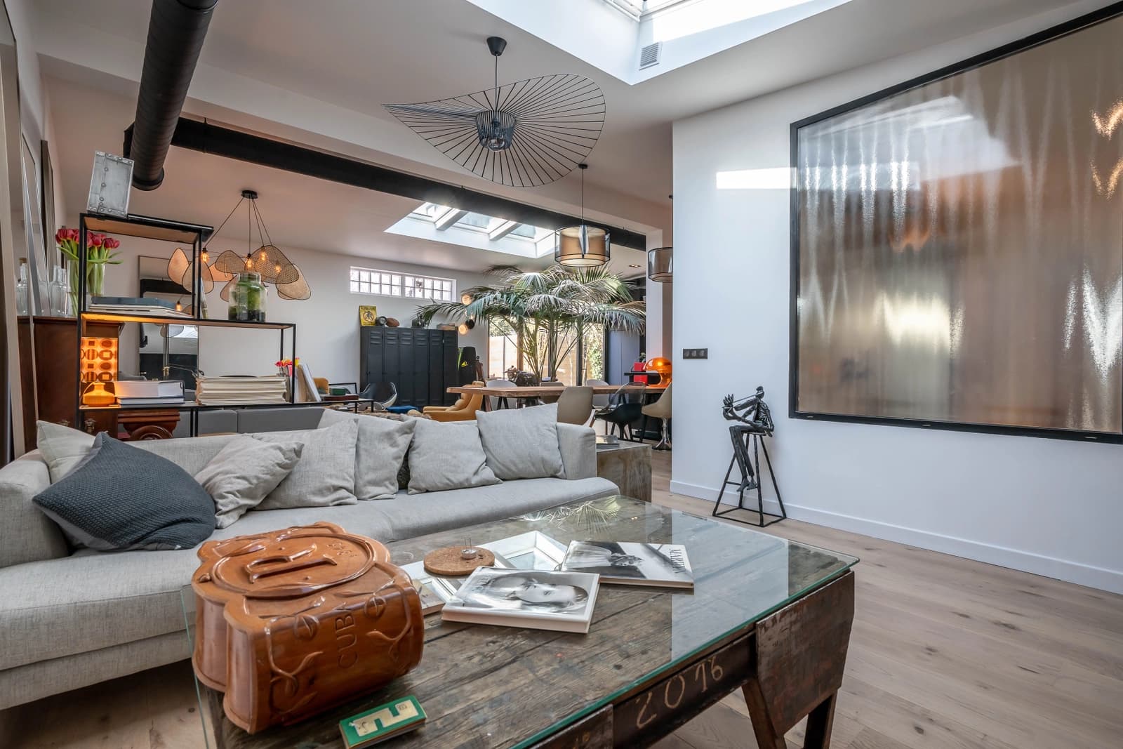 Salon dans Loft clair, séjour verdoyant et sa terrasse privée - 1