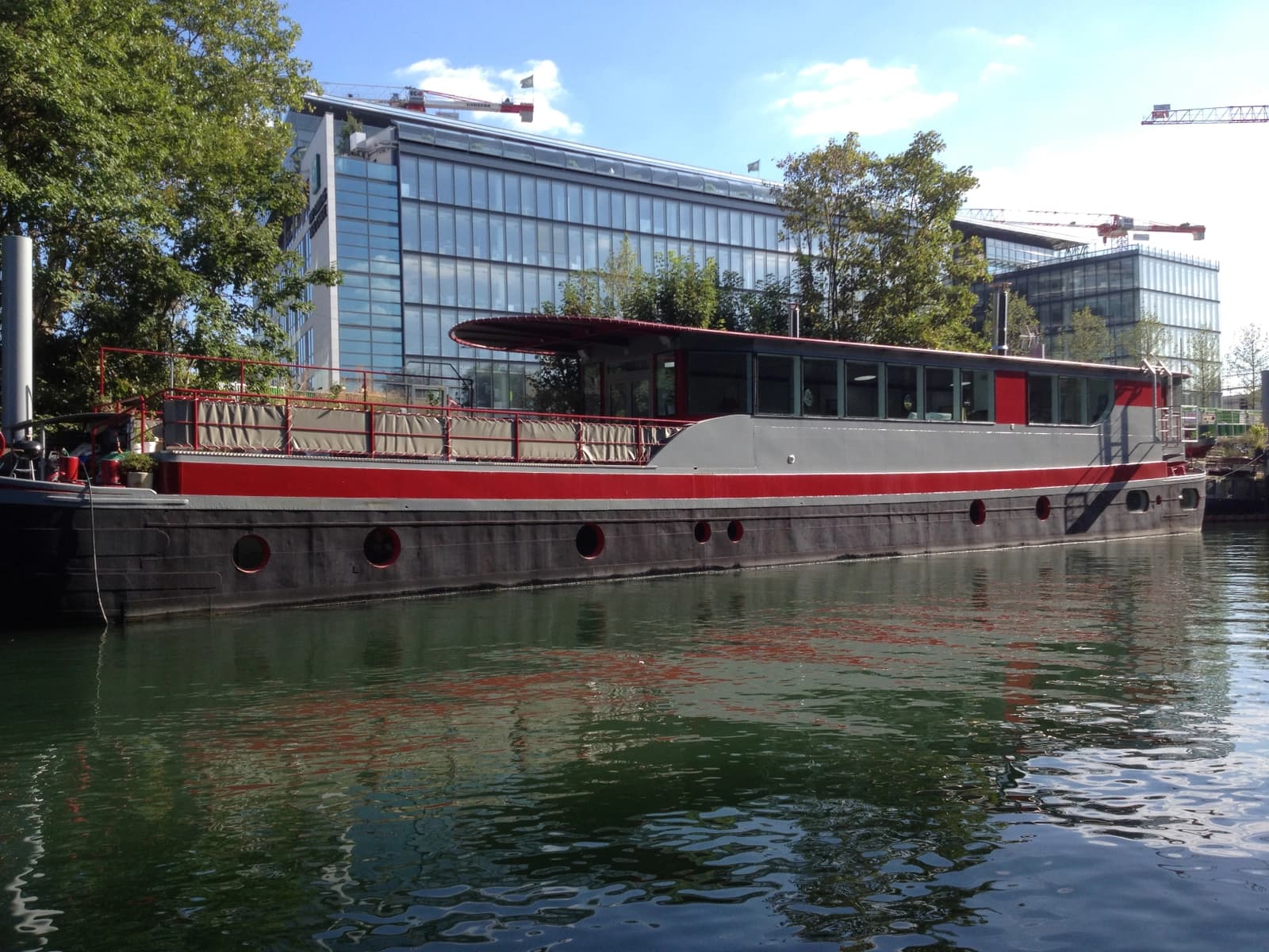 Espace Péniche Loft dans un écrin de verdure, calme absolu - 4