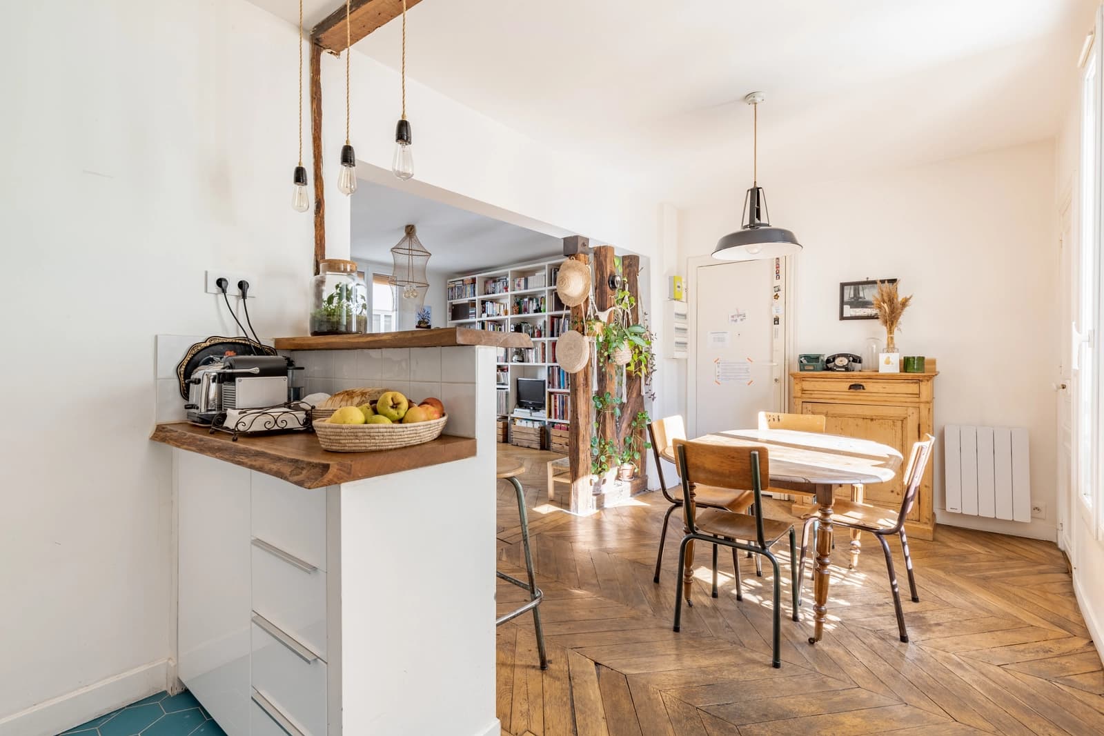 Cuisine dans Montmartre: appartement vintage à l'ambiance unique - 1