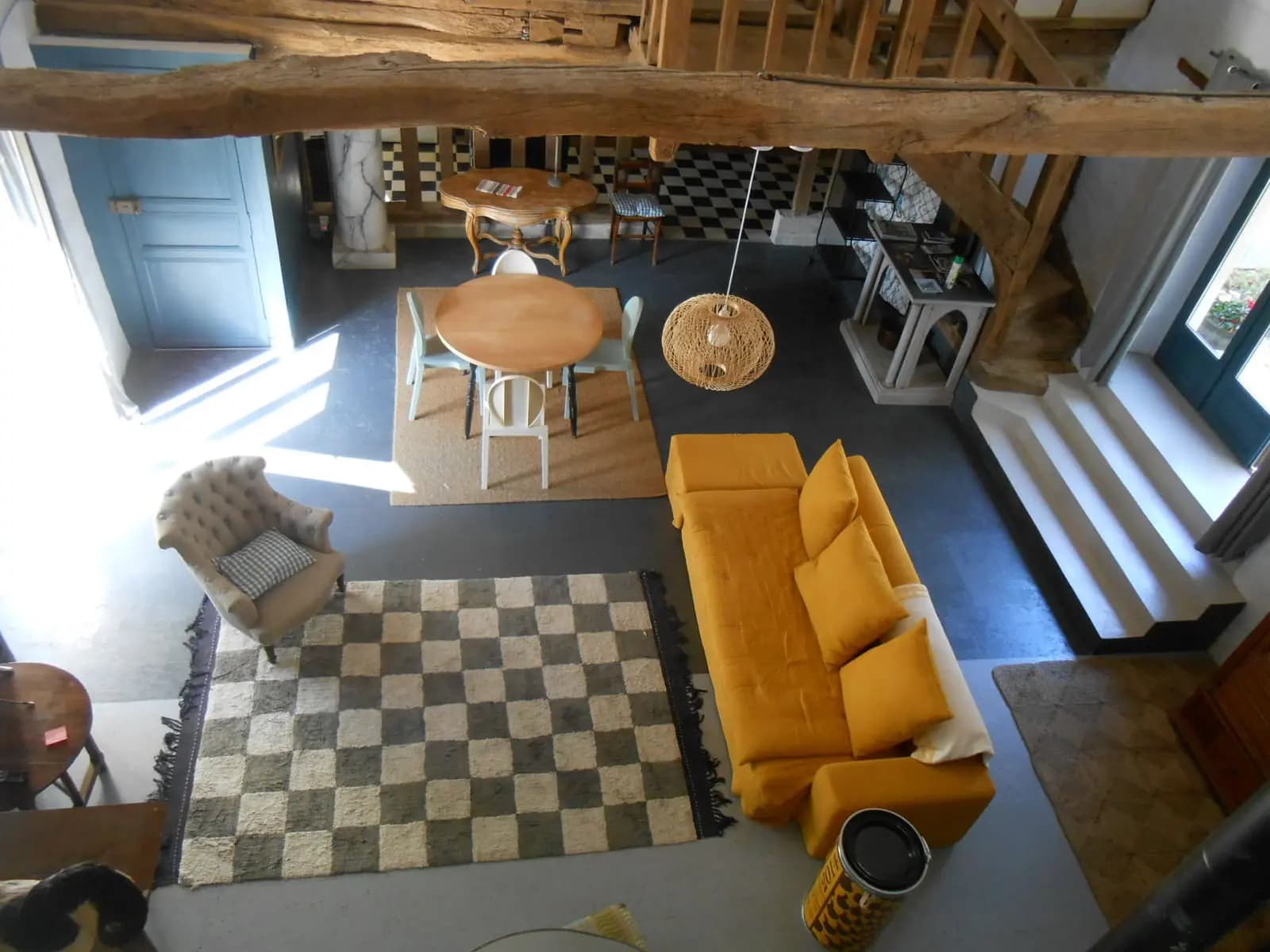 In the peace and quiet of a pretty residence 15 minutes from Angers