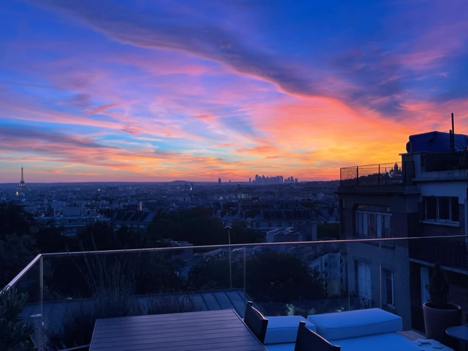 Space Parisian rooftop with breathtaking view - 4