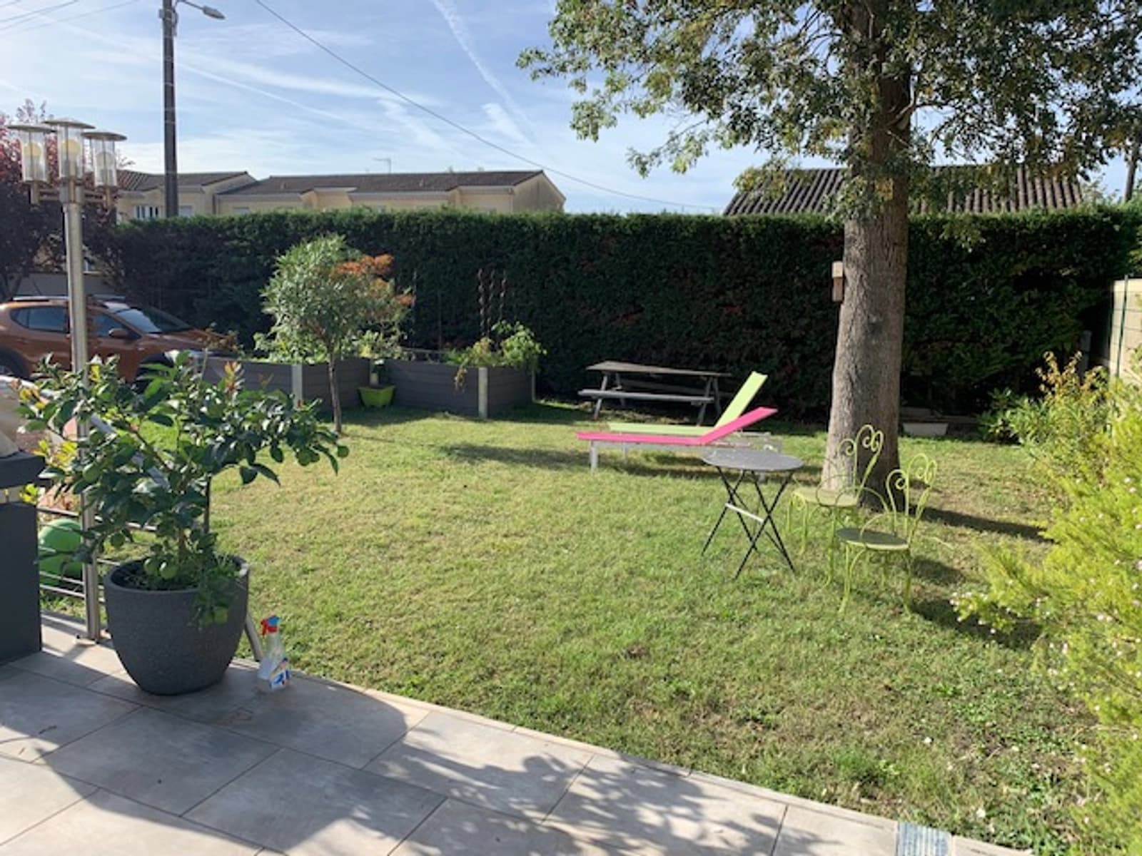 Salle de réunion dans Demeure avec jardin et terrasse pour profiter de l'extérieur - 1
