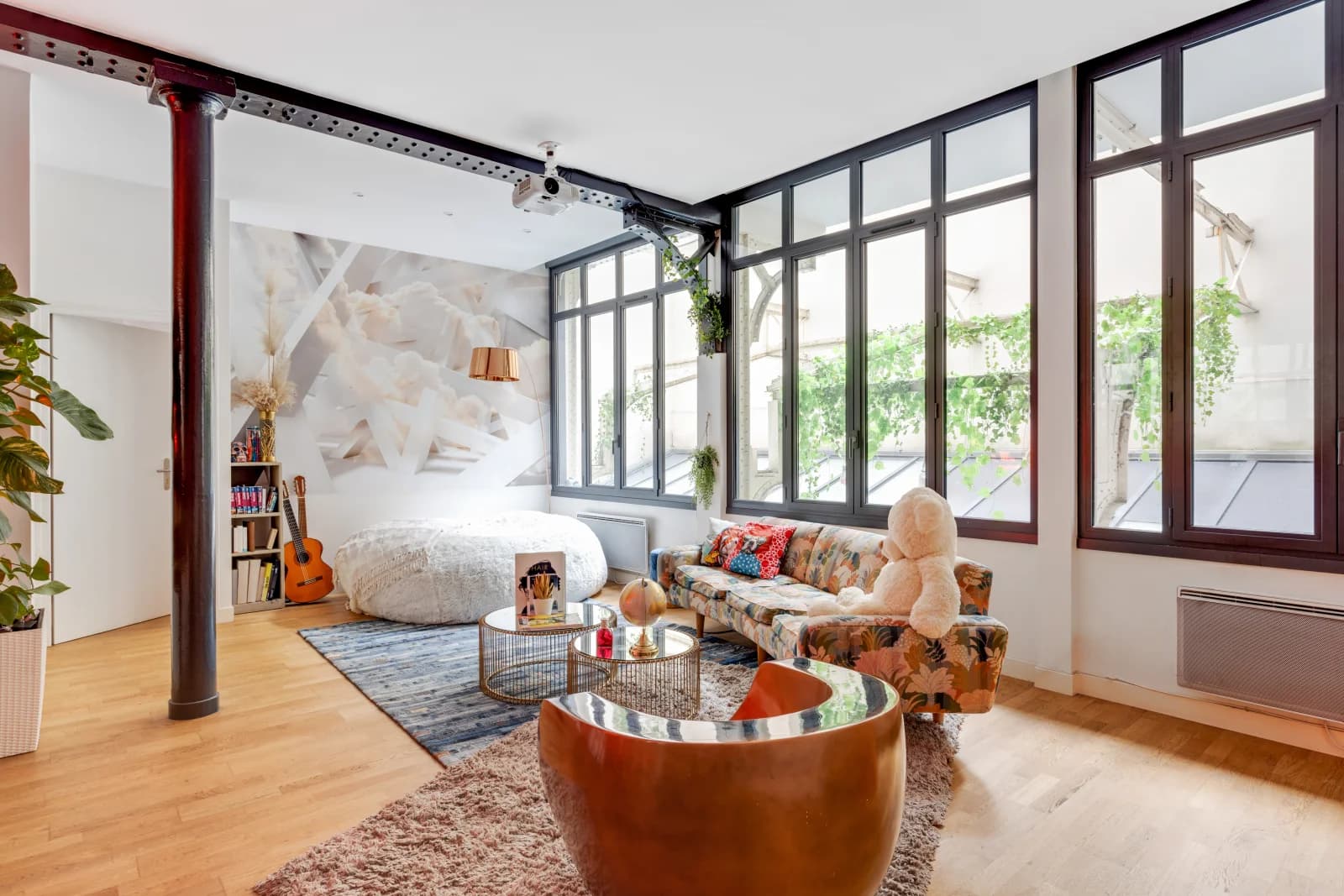 Meeting room in Atypical loft in the heart of Paris - 1
